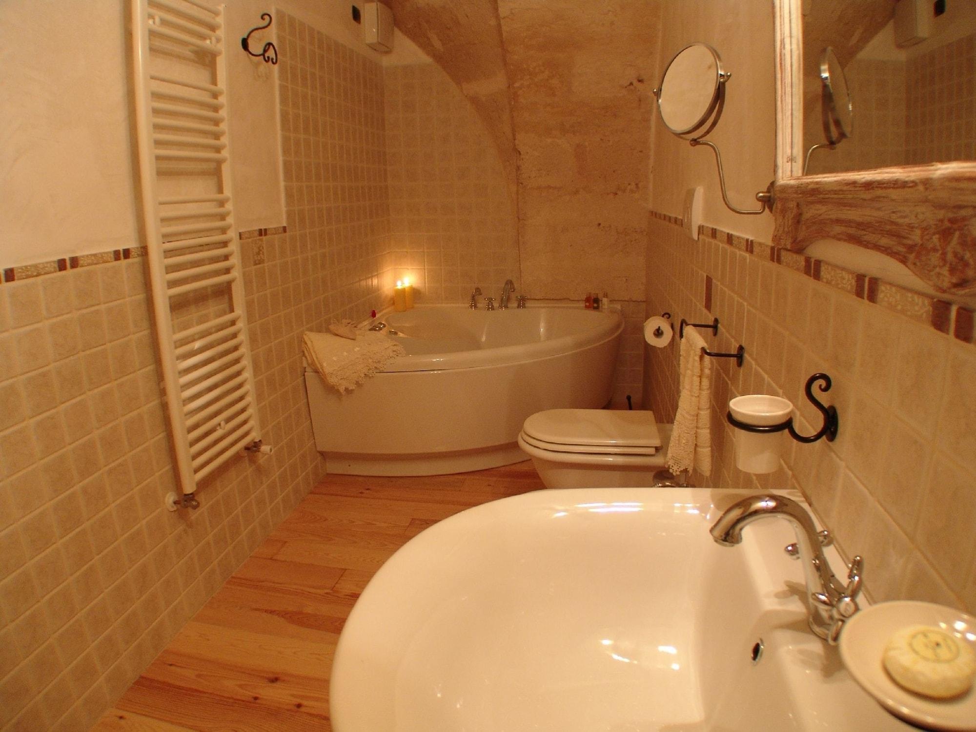 Hotel Masseria Fortificata Donnaloia Monopoli Eksteriør billede