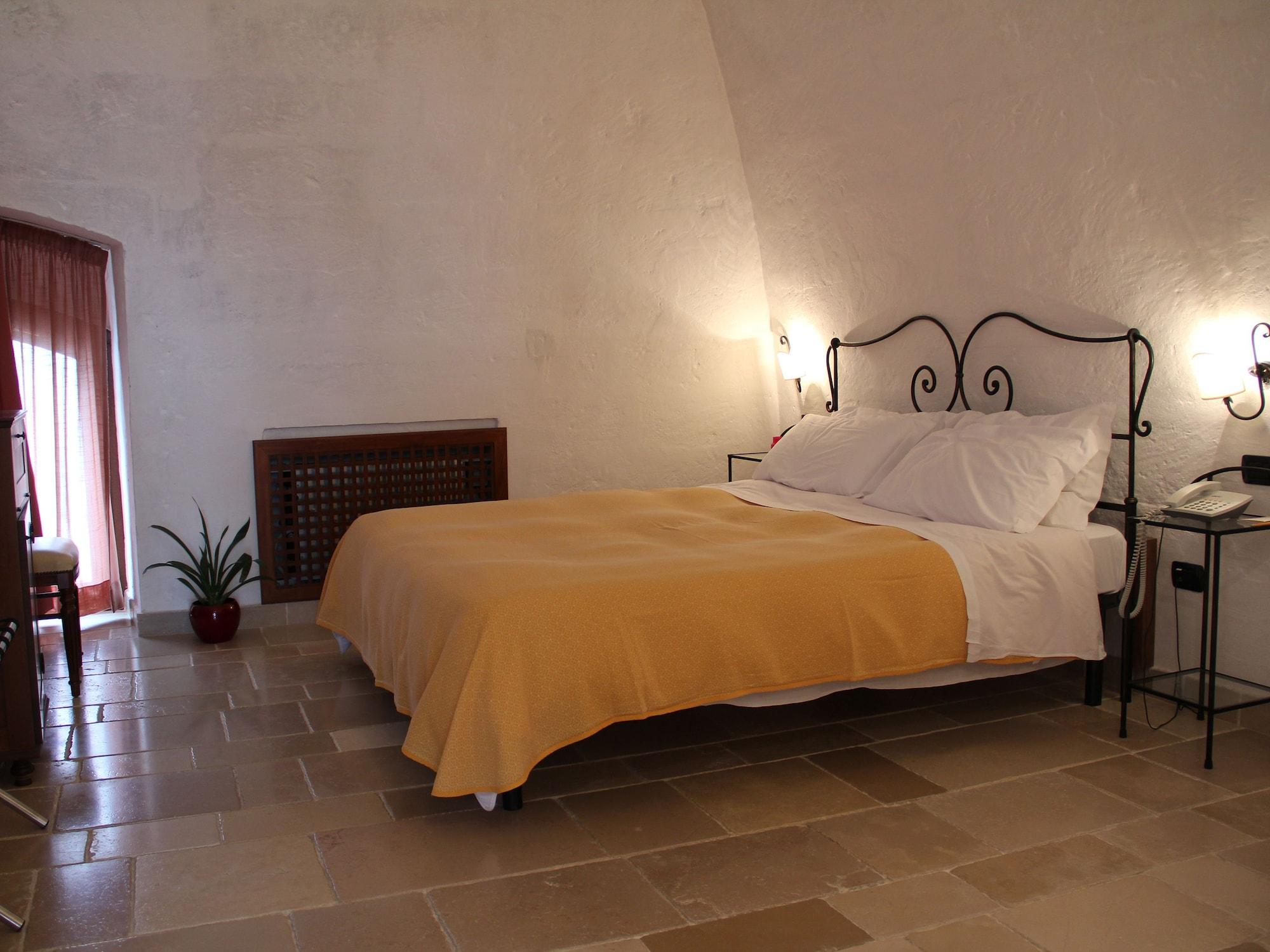 Hotel Masseria Fortificata Donnaloia Monopoli Eksteriør billede