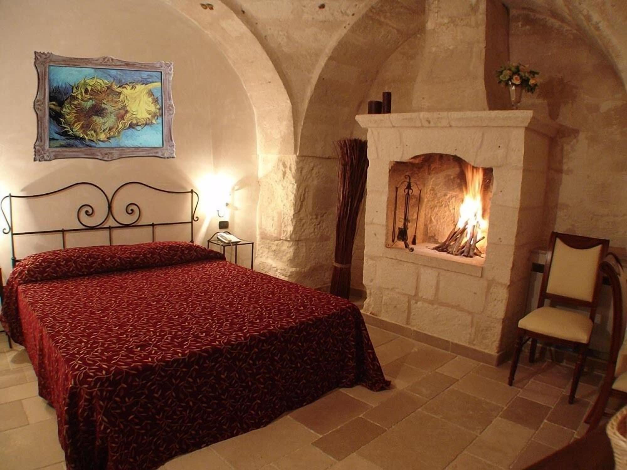 Hotel Masseria Fortificata Donnaloia Monopoli Eksteriør billede