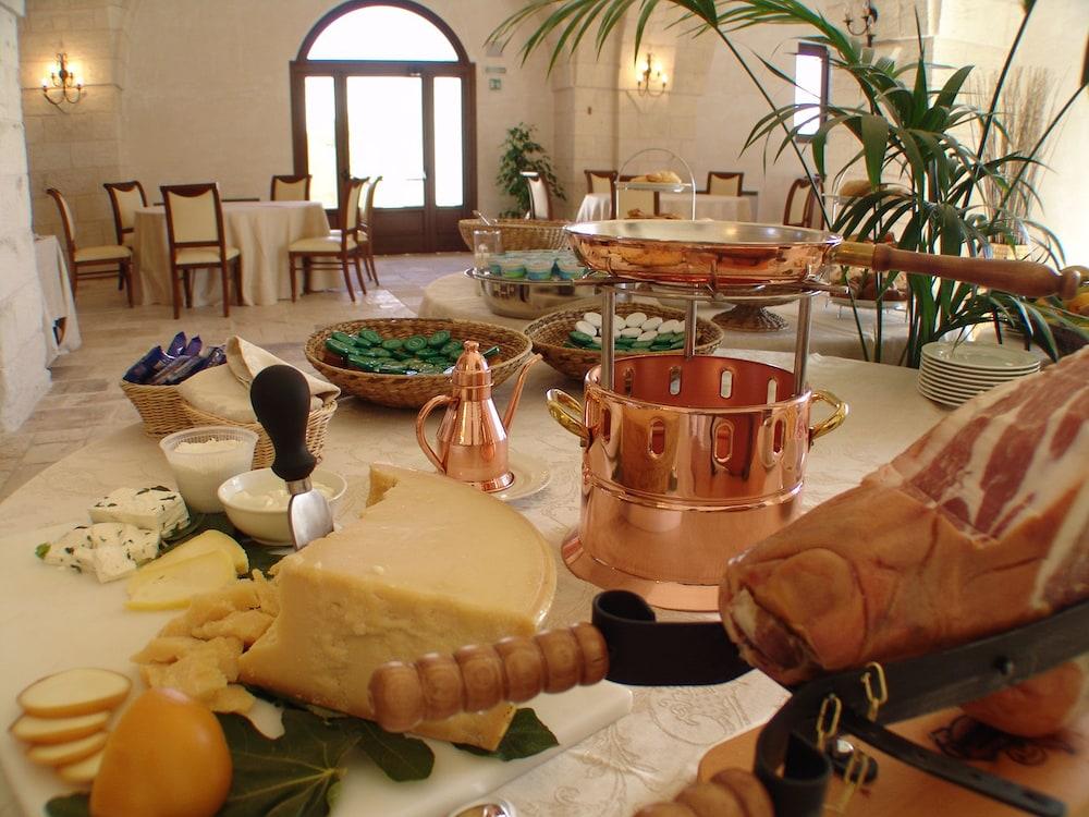 Hotel Masseria Fortificata Donnaloia Monopoli Eksteriør billede