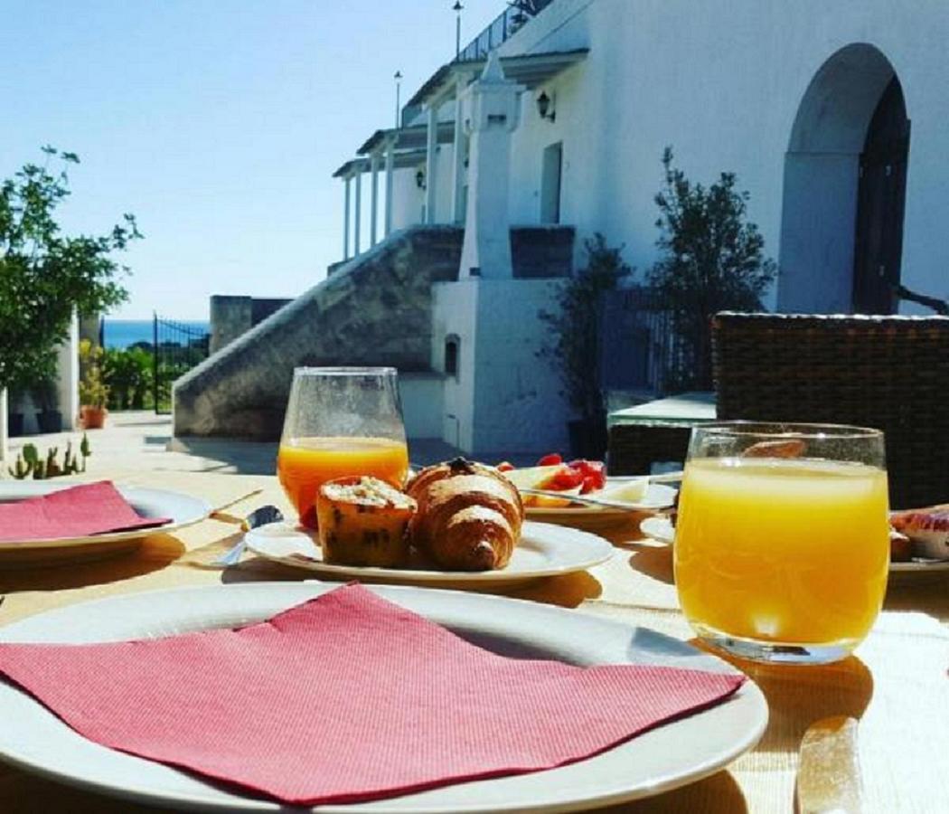 Hotel Masseria Fortificata Donnaloia Monopoli Eksteriør billede